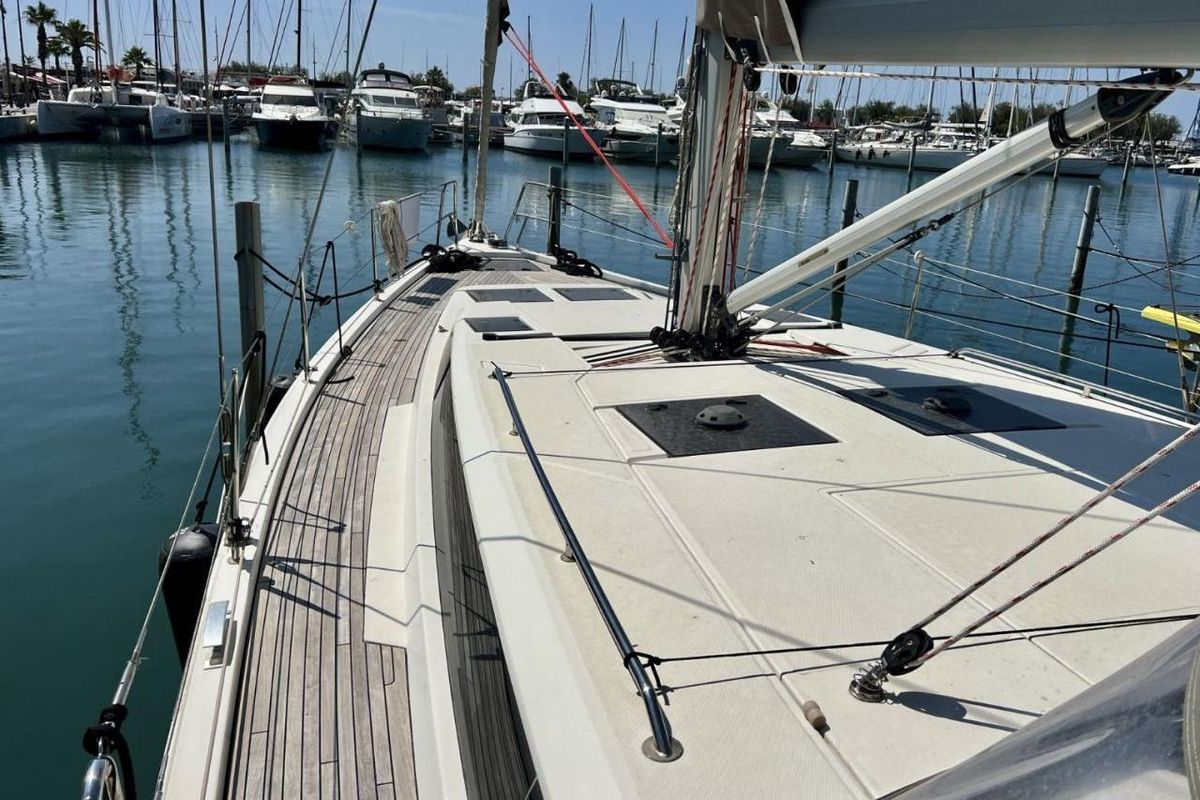2019 Bavaria 46 