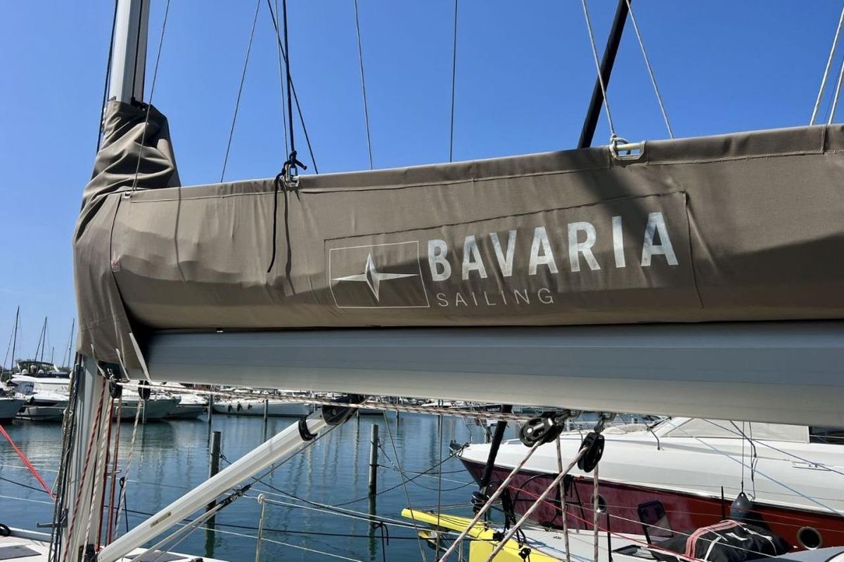 2019 Bavaria 46 
