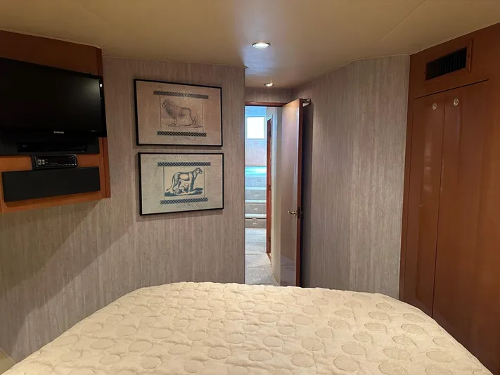 Spuma Yacht Photos Pics 