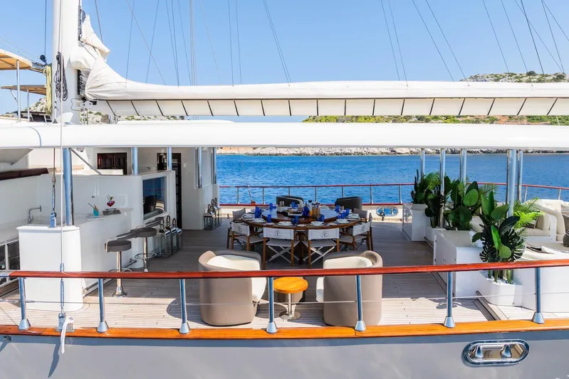 The Langley Yacht Photos Pics Luxurious 2009 Aegean Yacht 3 Mast Schooner with elegant deck and ocean view.