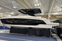 2023 Cruisers Yachts 34 GLS Outboard