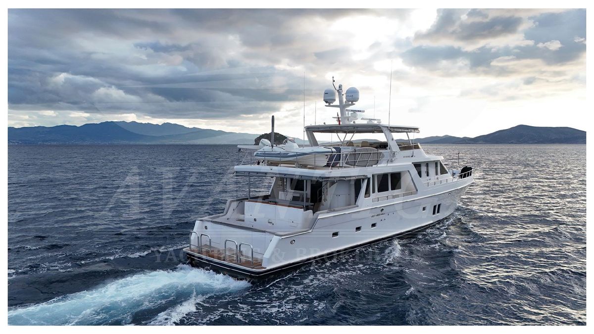 2017 Offshore Yachts 79 