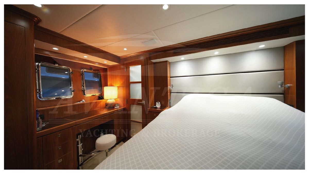 2017 Offshore Yachts 79 
