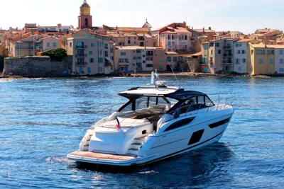 2017 Princess V58 Open