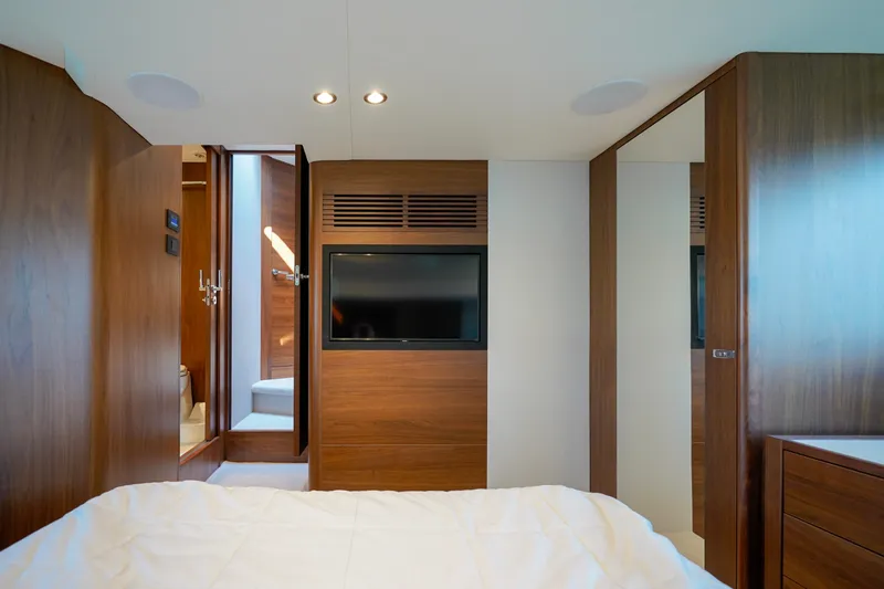 Making Time Yacht Photos Pics 2021 Princess F50- MAKING TIME- VIP Stateroom