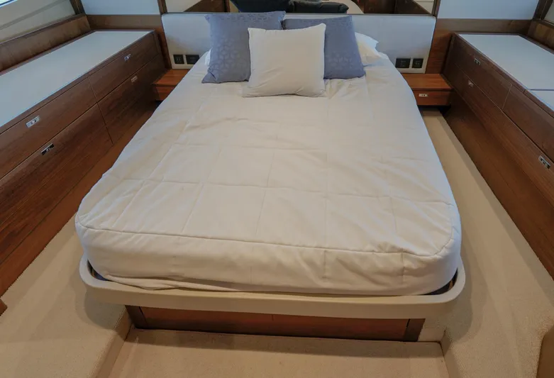 Making Time Yacht Photos Pics 2021 Princess F50- MAKING TIME- VIP Stateroom