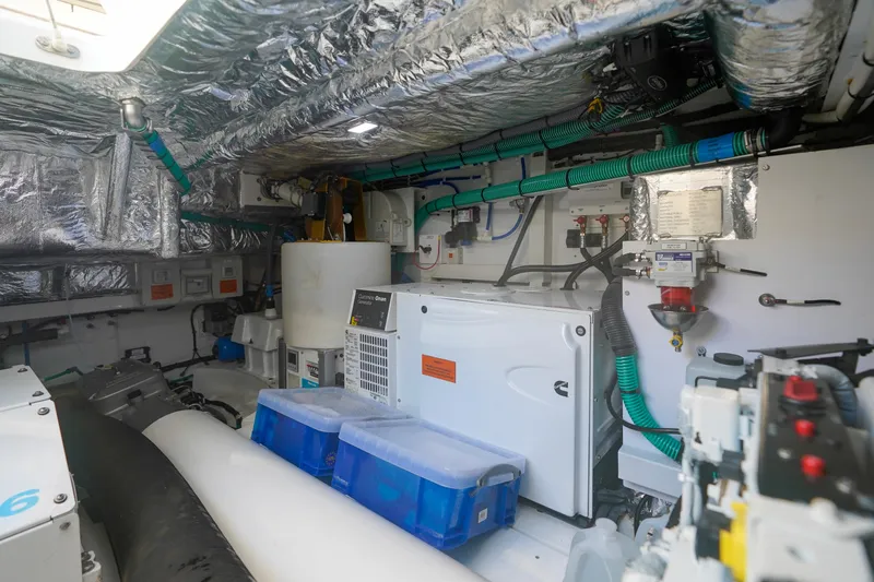 Making Time Yacht Photos Pics 2021 Princess F50- MAKING TIME- Engine room- Generator