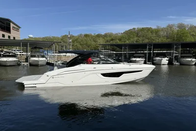 Cruisers Yachts 34 GLS
