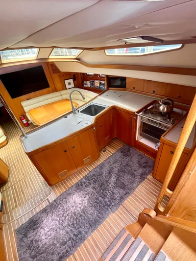 Tenacious Yacht Photos Pics 