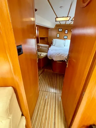 Tenacious Yacht Photos Pics 