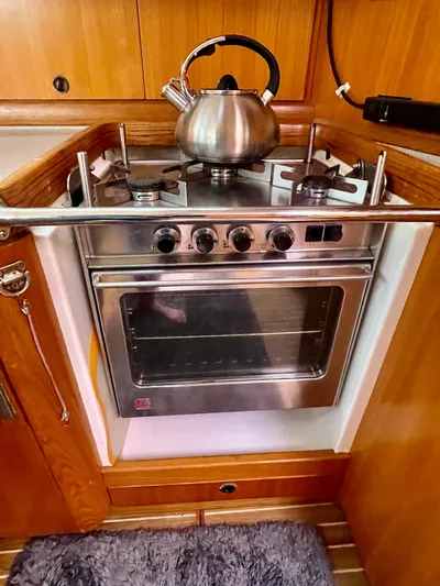 Tenacious Yacht Photos Pics 