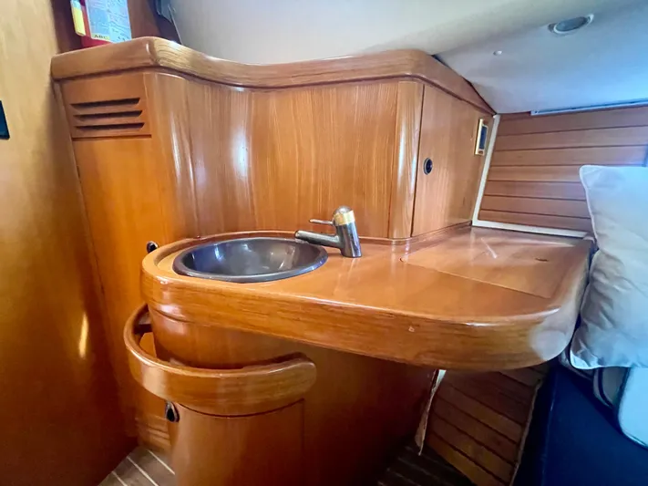 Tenacious Yacht Photos Pics 