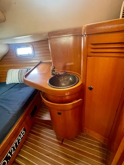 Tenacious Yacht Photos Pics 