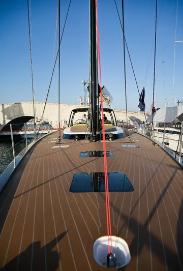 Storm Of London Yacht Photos Pics ICE70