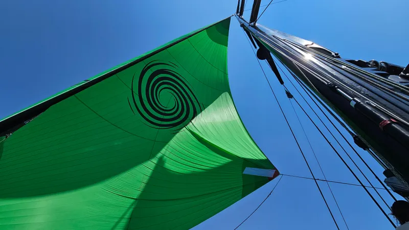 Storm Of London Yacht Photos Pics ICE70