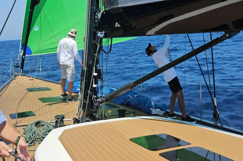 Storm Of London Yacht Photos Pics ICE70