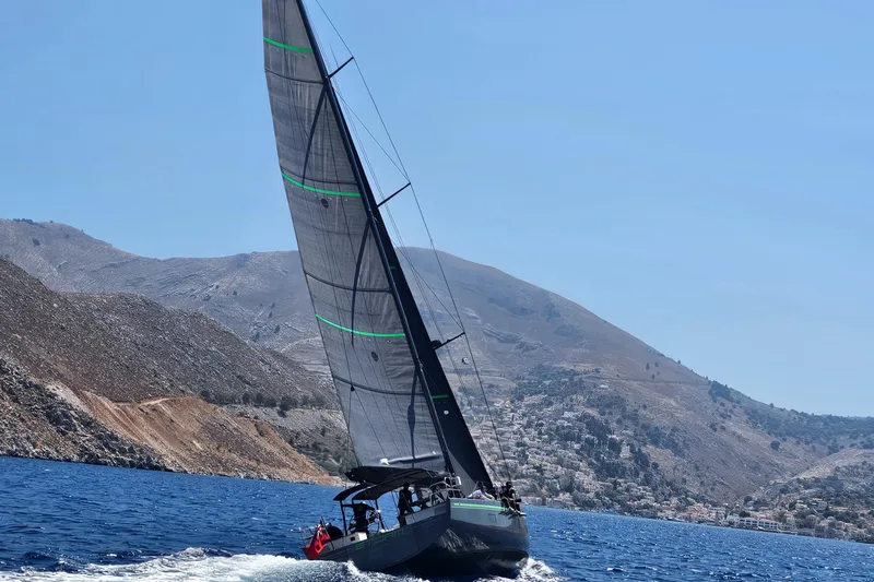 Storm Of London Yacht Photos Pics ICE70