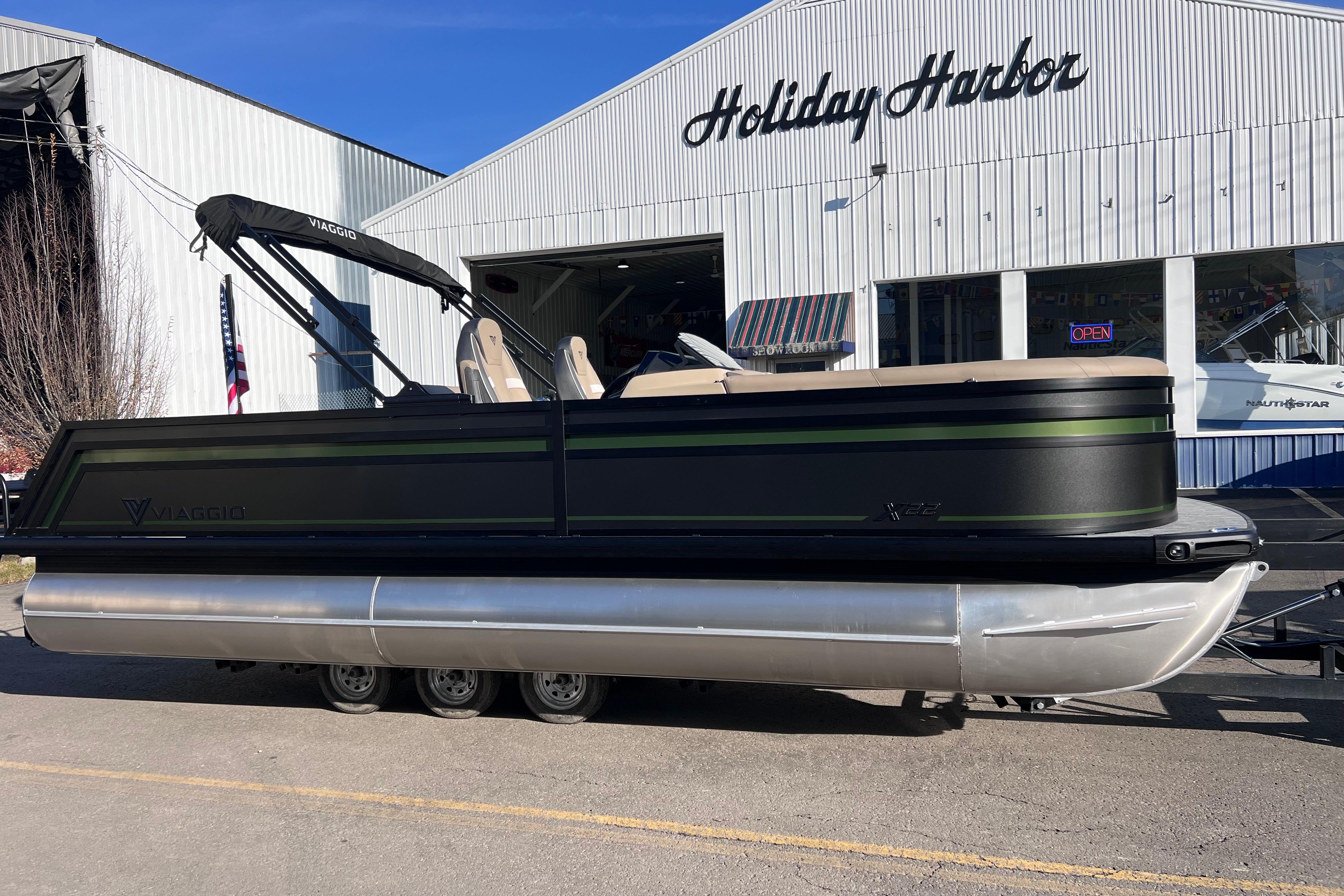 Viaggio X 22S Tritoon