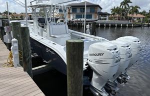 2023 Yellowfin 36 Offshore