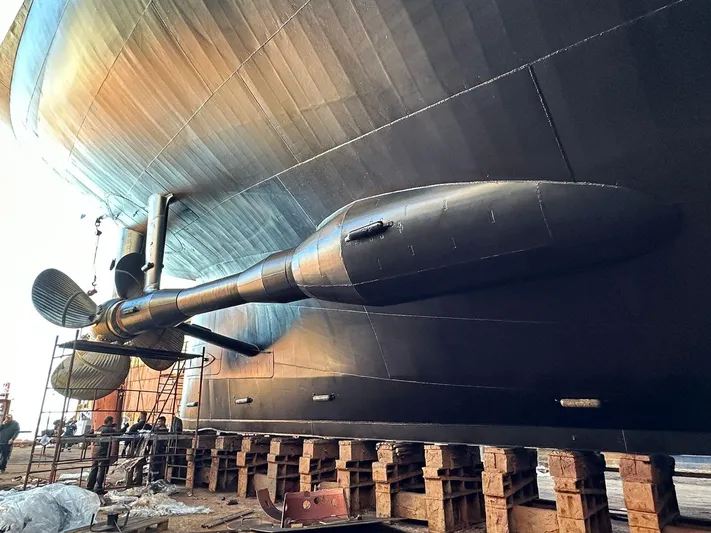 Khozam Yacht Photos Pics Underwater view of 1974 Expedition ship's propeller and rudder in dry dock.