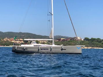 2017 Dufour 56 Exclusive