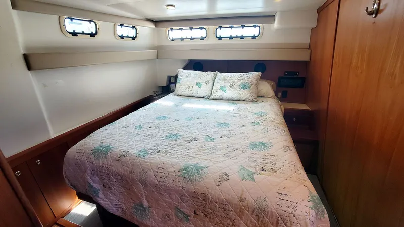 Copacetic Too Yacht Photos Pics Master Stateroom Port