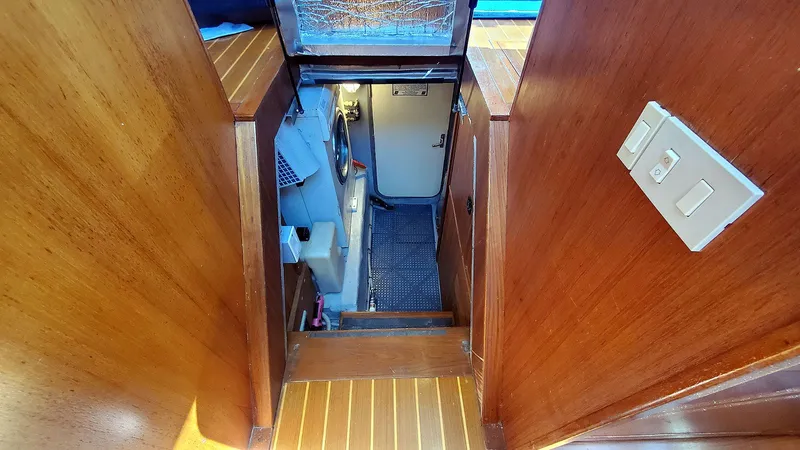 Copacetic Too Yacht Photos Pics Engine Room Companionway