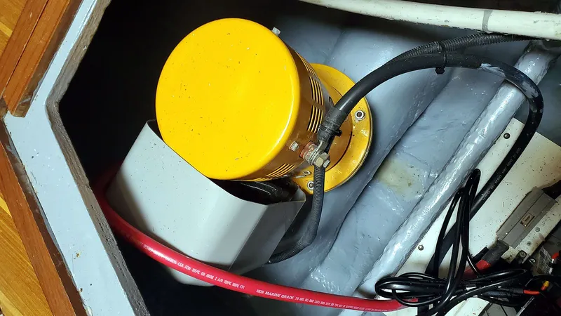 Copacetic Too Yacht Photos Pics Bow Thruster