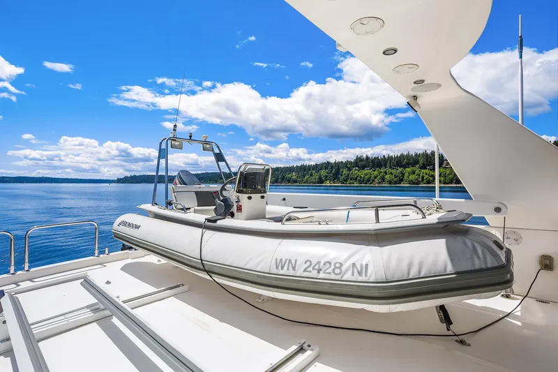 Que Sa-rah Sa-rah Yacht Photos Pics Tender