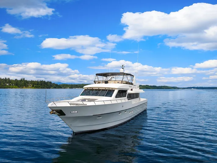 Que Sa-rah Sa-rah Yacht Photos Pics Port Bow Profile