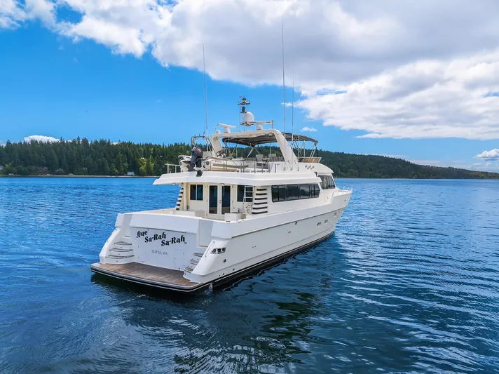 Que Sa-rah Sa-rah Yacht Photos Pics Starboard Stern Profile