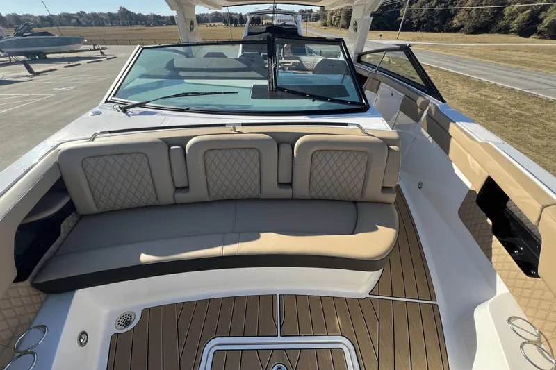 Slx 400 Yacht Photos Pics 