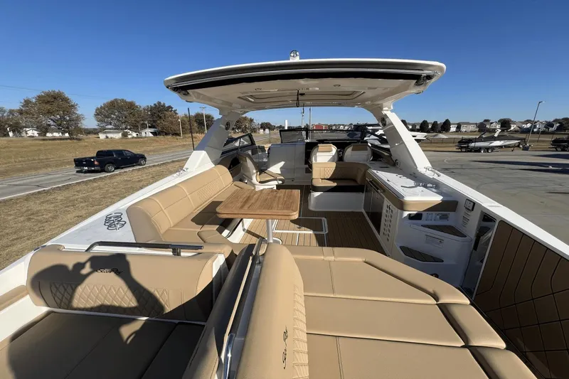 Slx 400 Yacht Photos Pics 