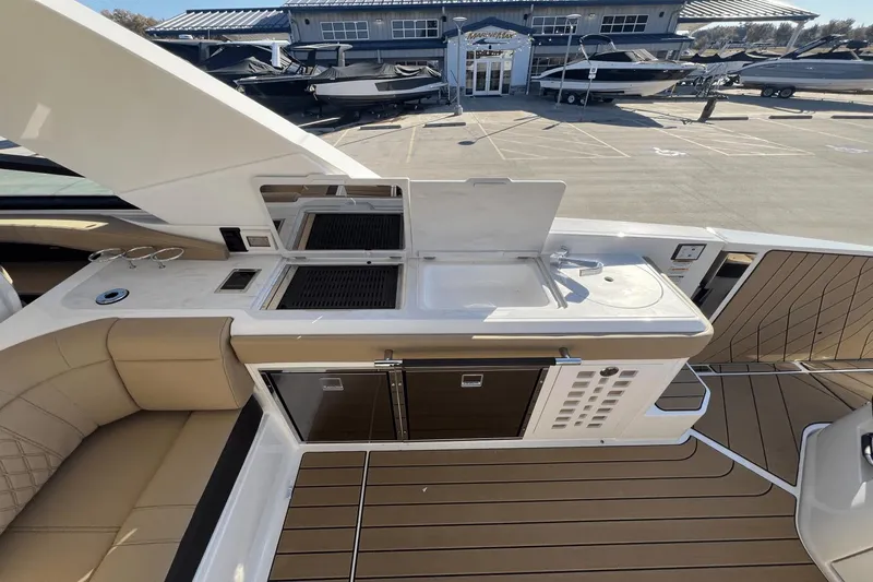 Slx 400 Yacht Photos Pics 