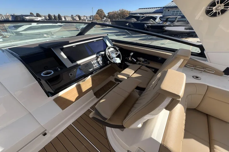 Slx 400 Yacht Photos Pics 