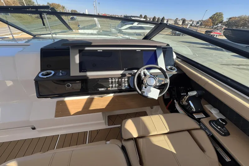 Slx 400 Yacht Photos Pics 