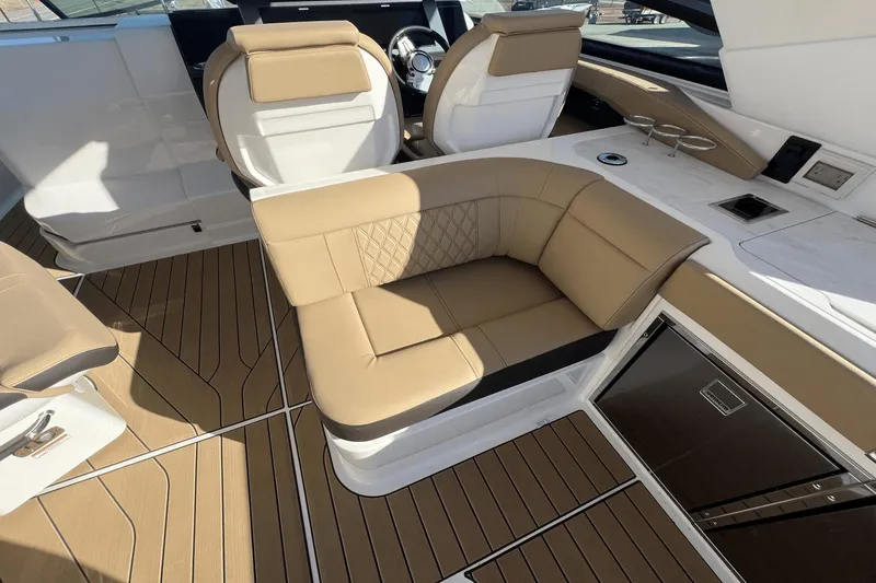 Slx 400 Yacht Photos Pics 