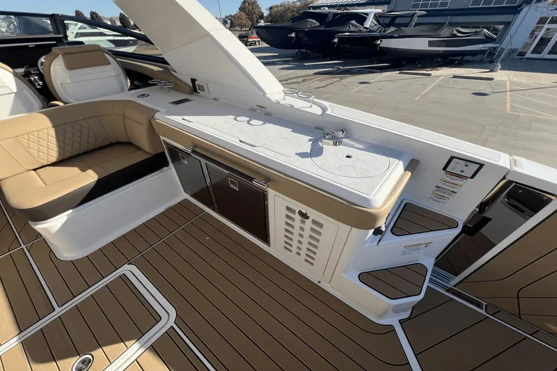 Slx 400 Yacht Photos Pics 