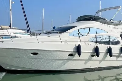 2006 Azimut 42E