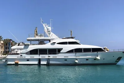Benetti Tradition 100