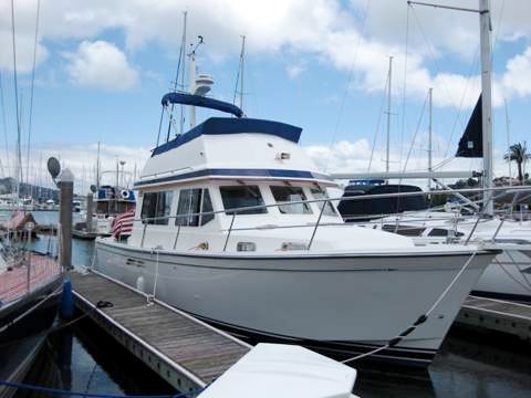 2000 Sabre Fly Bridge Sedan