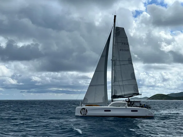 Peems Yacht Photos Pics 