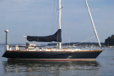 Hinckley 43
