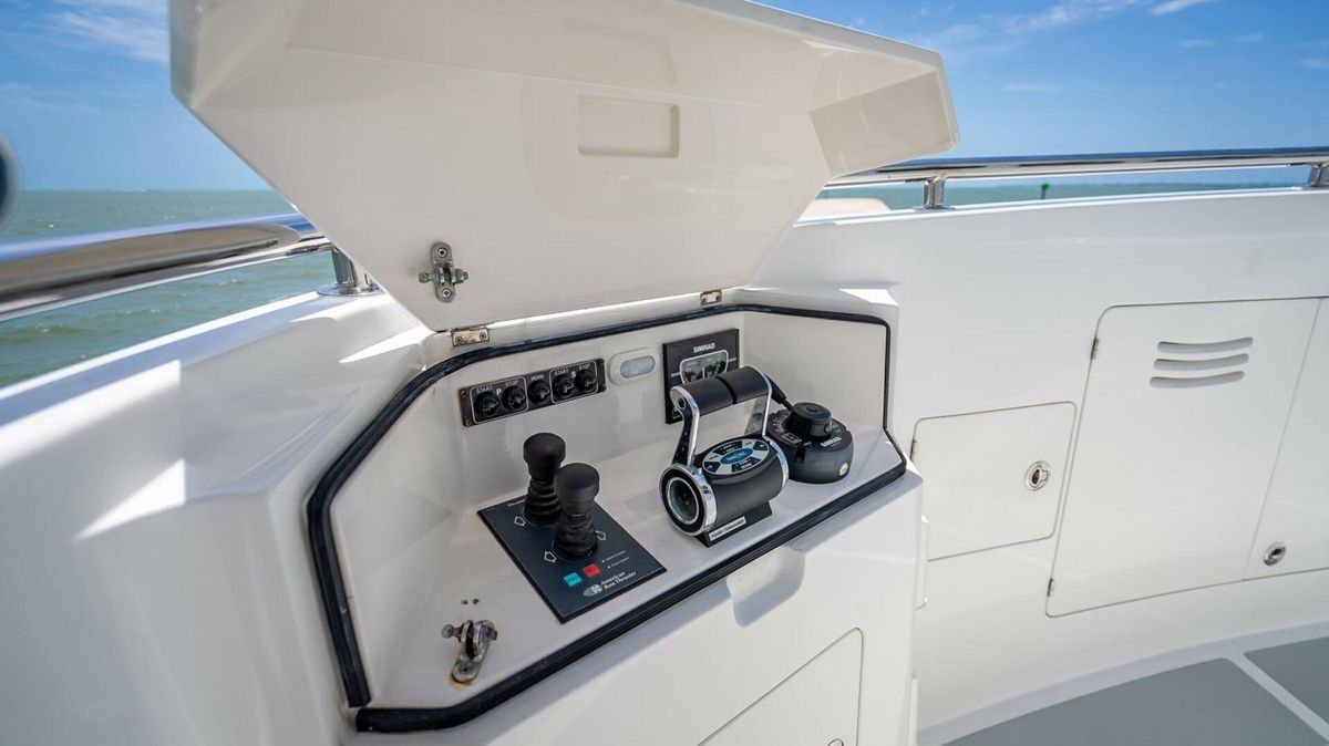 2009 Nordhavn 76 