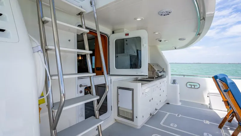 Take 5 Yacht Photos Pics 