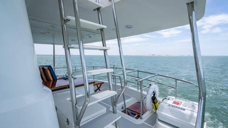 Take 5 Yacht Photos Pics 