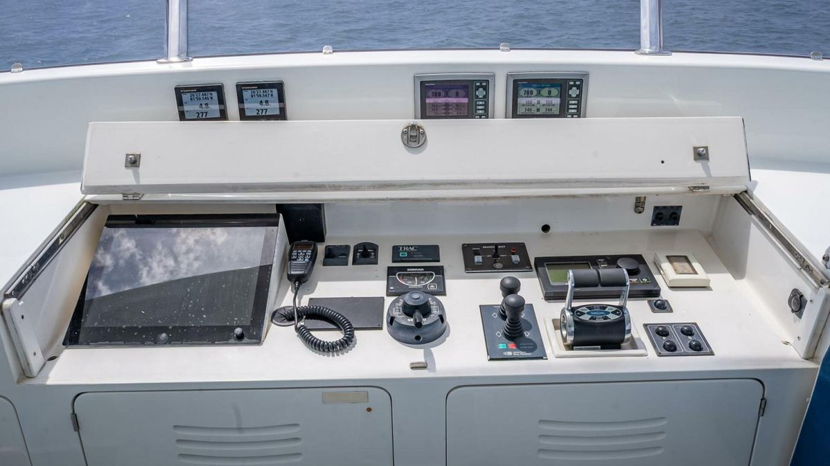 2009 Nordhavn 76 