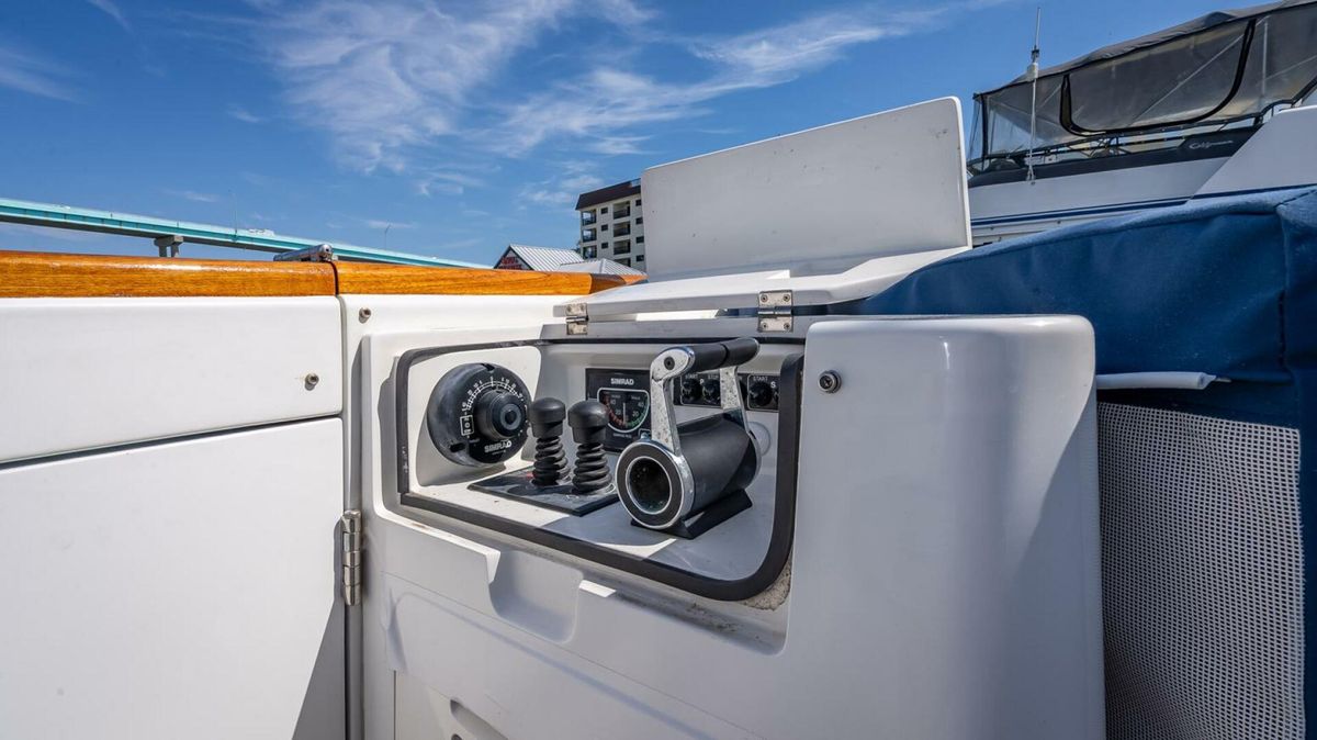 2009 Nordhavn 76 
