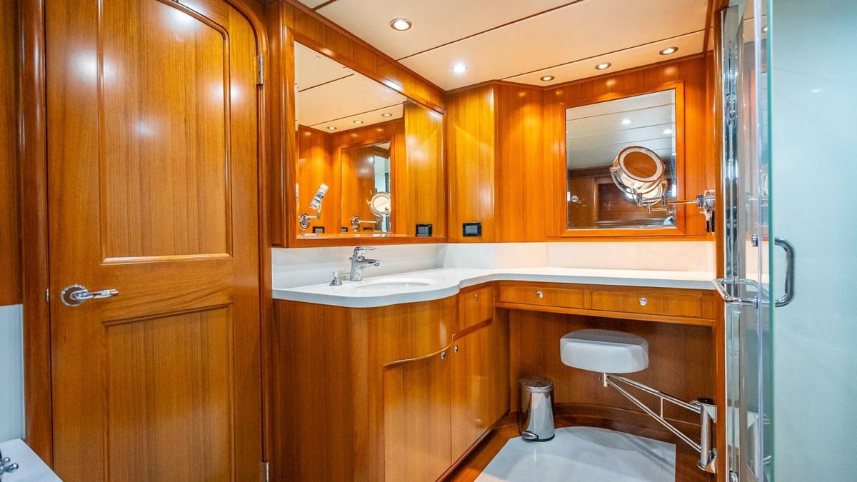 2009 Nordhavn 76 