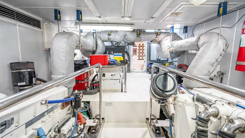 Take 5 Yacht Photos Pics 